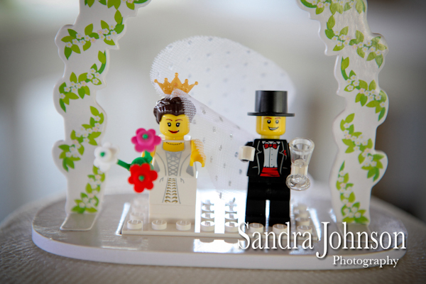 Best Lakeside wedding at Paradise Cove in Orlando, Florida - Wedding photographer - Sandra Johnson (SJFoto.com)